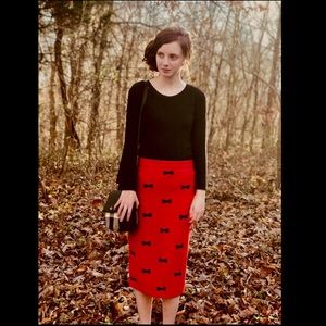 HP! Red and black bow print pencil skirt, wool